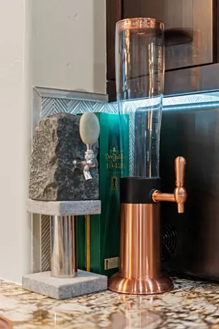 Stylish bar and glassware details